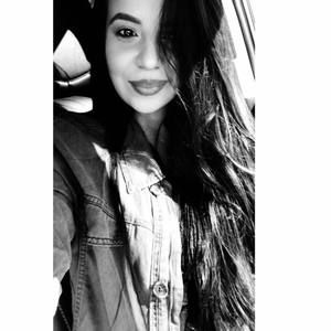 Meet your Posher, Beatriz